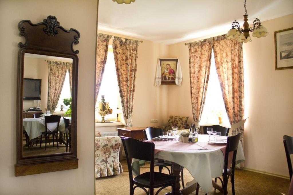 U Pokrovki Guest House Псков Екстериор снимка