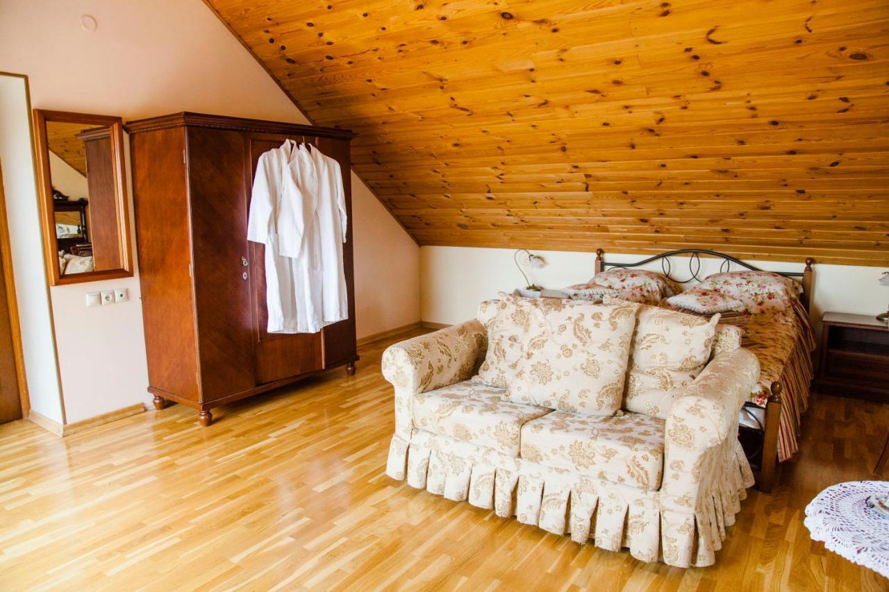 U Pokrovki Guest House Псков Екстериор снимка